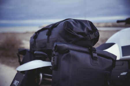 Torba motocyklowa Khali-duffle-bag-30l-TPU-na moto.jpg